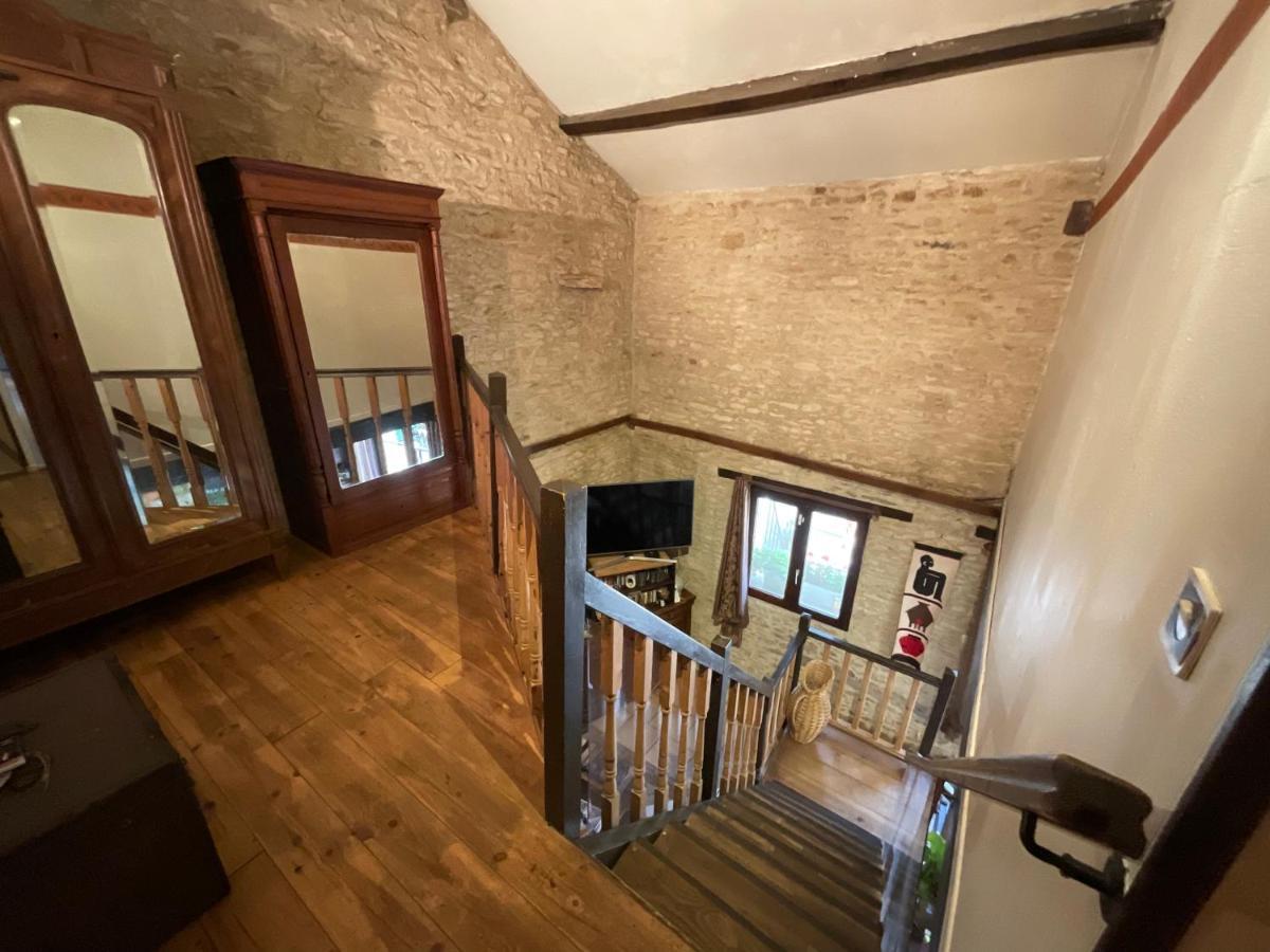 Chambres, Table D'Hotes Et Gites Les Mesanges Saint-Jean-de-Sauves Екстериор снимка